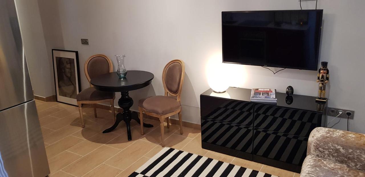 Angel Apartment